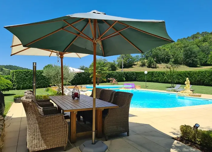 Le Malpas Woodpecker Apartment